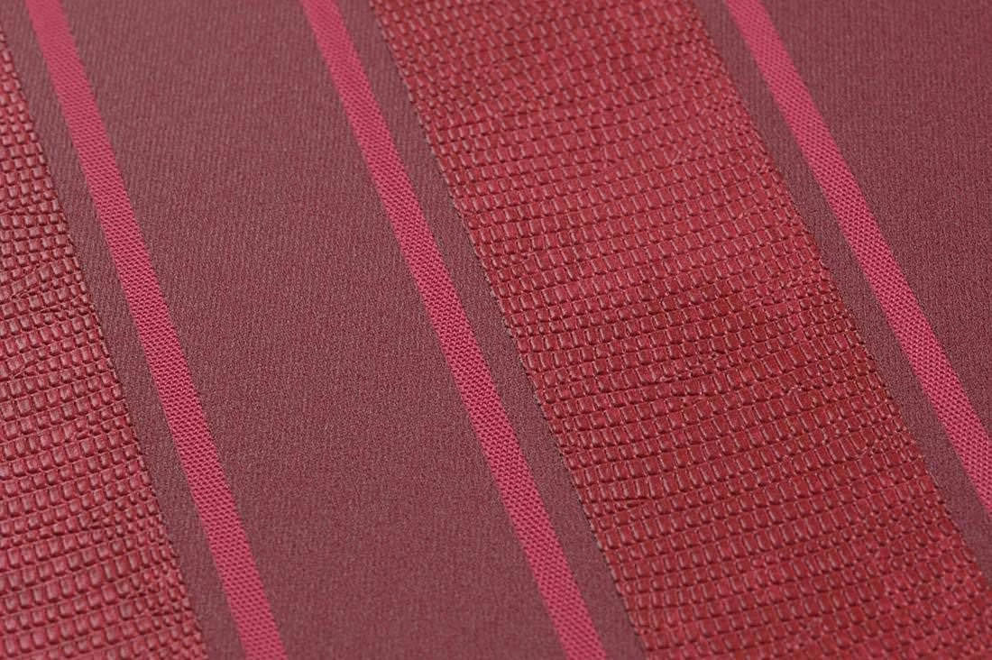 Versace Tapete Nebula Rubinrot 2 Versace Tapete Nebula Rubinrot – Bild 2