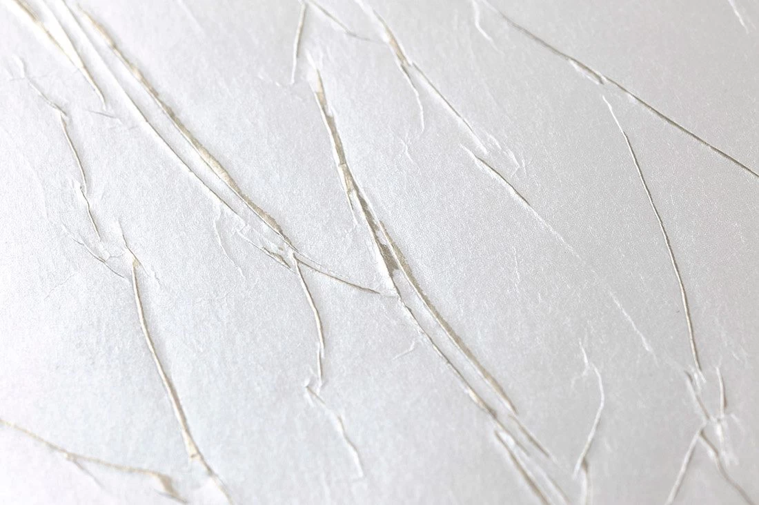 Tapete Crush Tree 03 Cremeweiss 2 Tapete Crush Tree 03 Cremeweiss – Bild 2