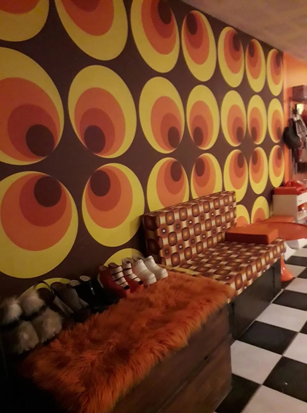 Tapete Apollo Orange 5 Tapete Apollo Orange – Bild 5