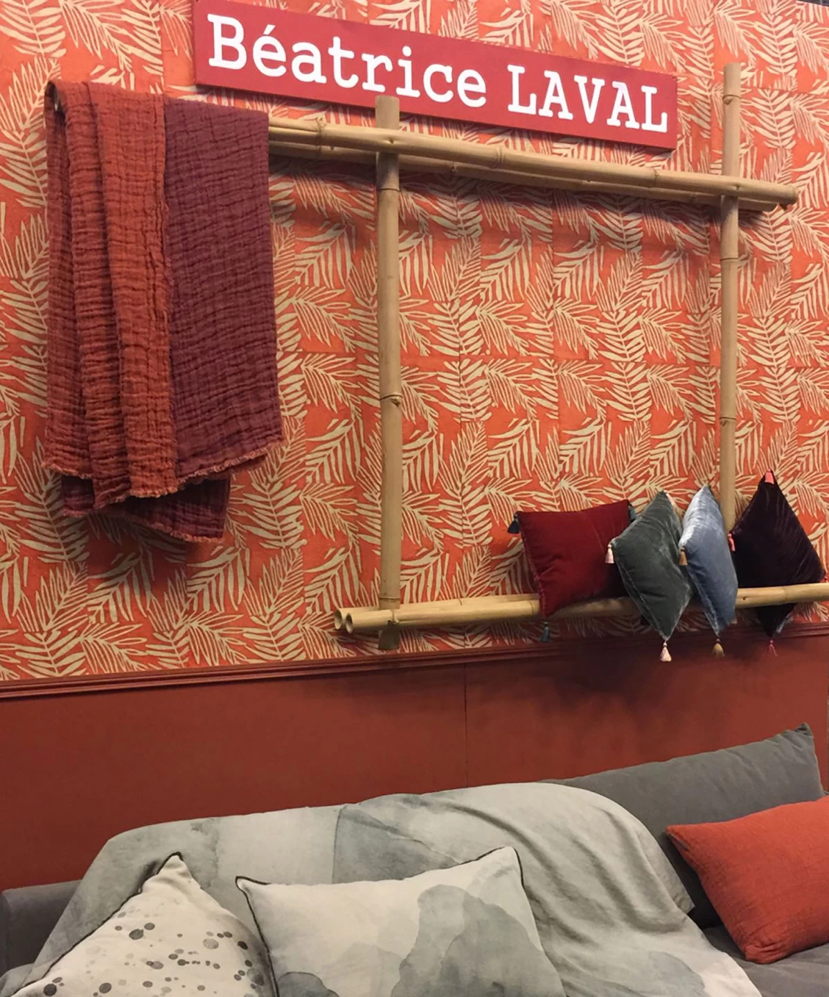 Tapete Lhamo Rotorange 6 Tapete Lhamo Rotorange – Bild 6